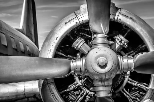 Hazenkamp Fachhändler Flugzeugmotor S/W 180x120cm (202382)