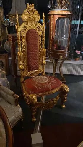 King & Queen Lion Chair